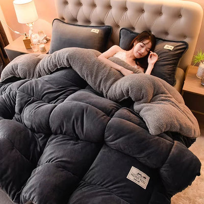 Lamb Fleece Blanket – Thick Double-Sided Velvet Warm Quilt for Winter, Single & Double Bed, Cozy Dormitory Comforter