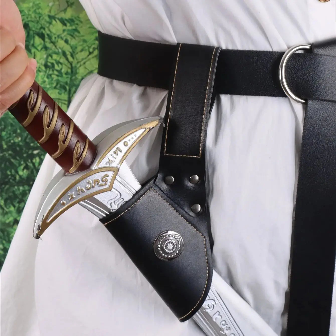 Medieval Viking Sword Sheath Holder – Leather Belt Scabbard Frog for LARP, Pirate & Knight Cosplay