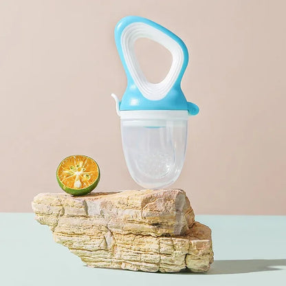Silicone Baby Fruit Feeder with Cover - Fresh Food Nibbler Teething Pacifier for Baby Feeding
