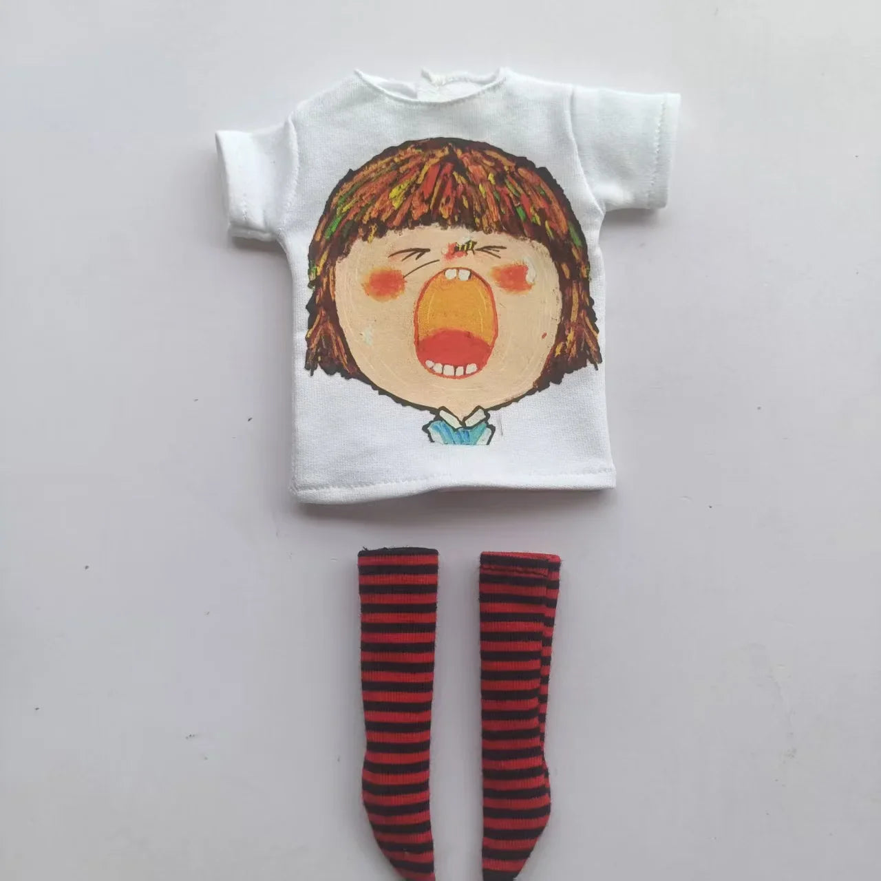 Handmade OB24 1/6 Blyth Doll Clothes – Cartoon T-Shirt with Striped Socks for 1/6 Doll Accessories