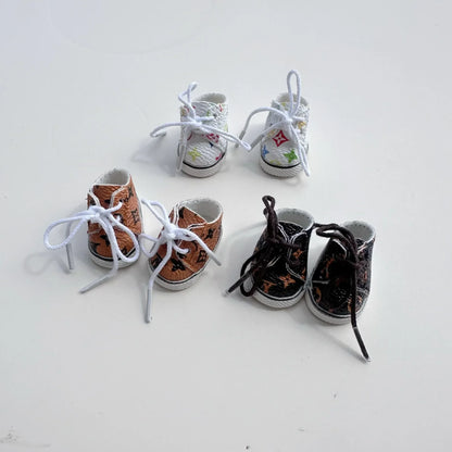 17CM LABUBU Doll Shoes – Lace-Up Printed Sneakers Pendant Accessory for Labubu Dolls