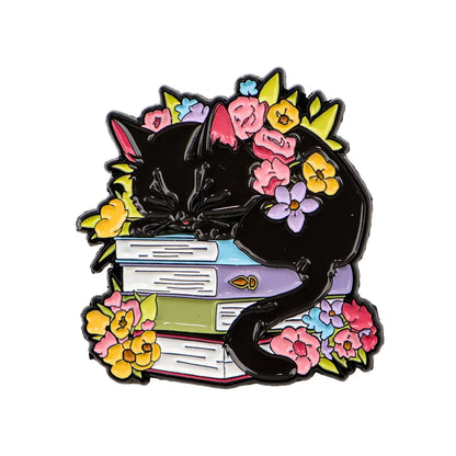 Cute Black Cat Enamel Pin – Animal Brooch Lapel Pin for Backpack, Clothing, Witch Jewelry & Halloween Gifts