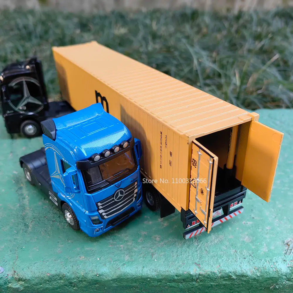 1:50 Large Diecast Alloy Truck Model – Pull-Back Sound & Light Container Transport Vehicle Toy for Boys’ Gifts