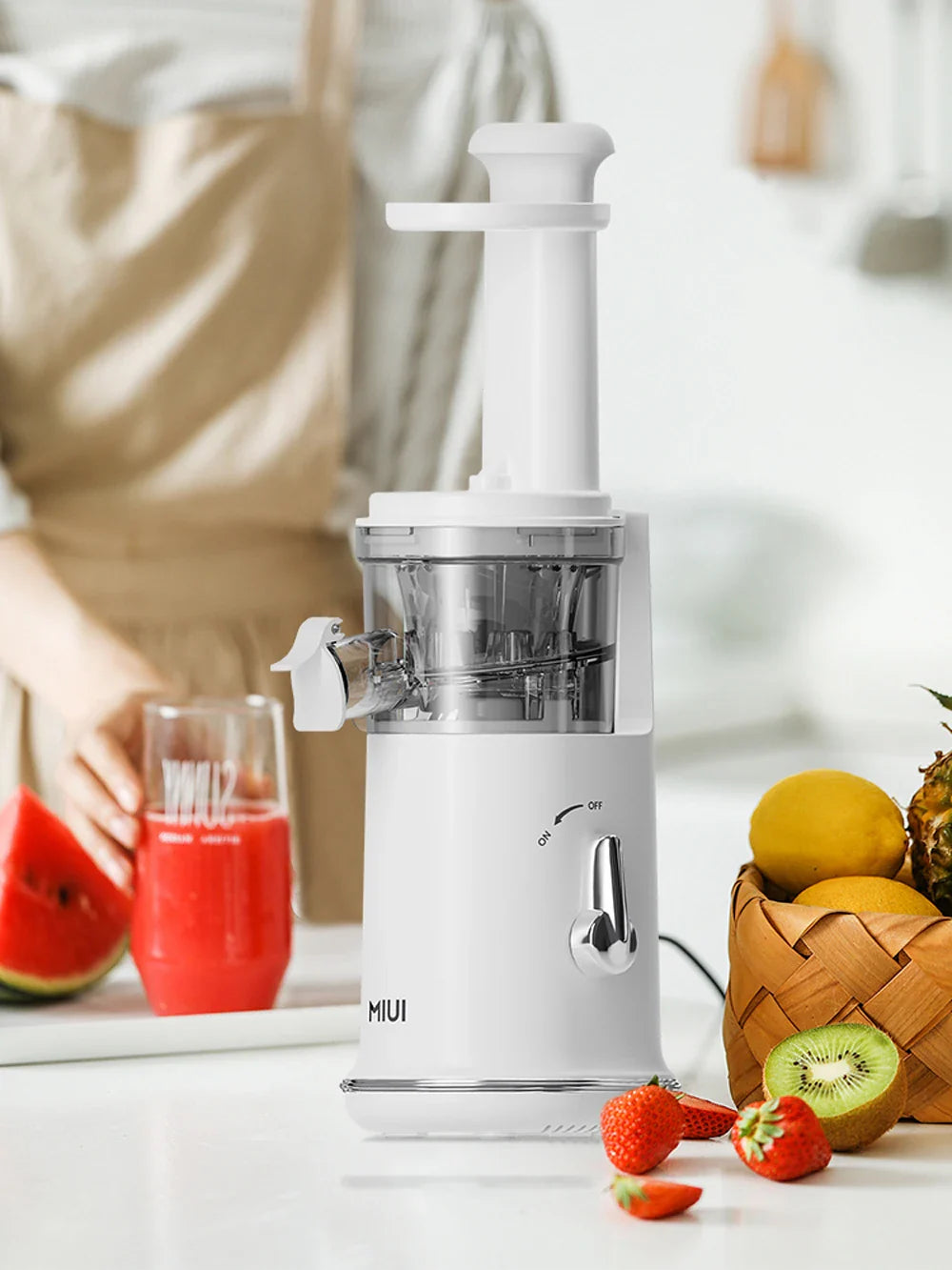 Mini Portable Slow Juicer – Electric Fruit Juice Extractor & Blender, Easy Clean, Ice Cream Maker