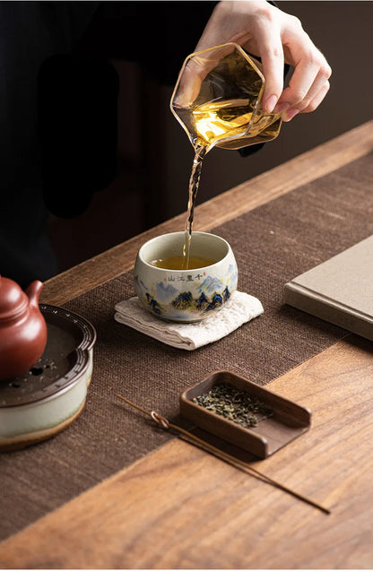 140ml Hand-Painted Ceramic Tea Cup – Exquisite Ice Crack Glaze Porcelain Master Cup for Tea Accessories (1pc)