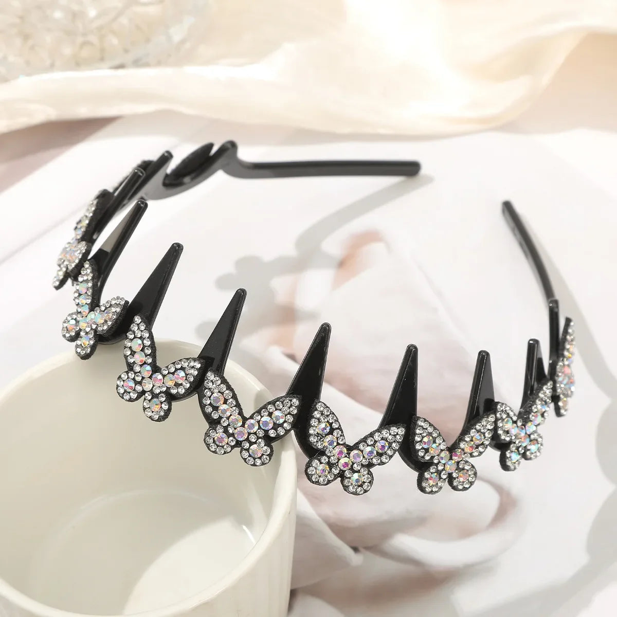 Rhinestone Butterfly Wavy Headband - Stylish Flyaway Hair Holder for Women & Teens