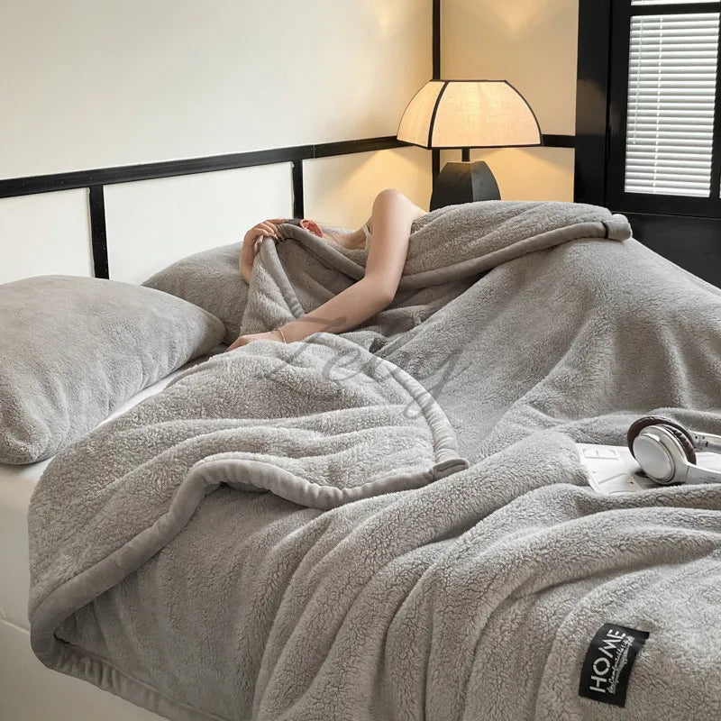 Grade A Half-Side Fleece Blanket — Soft Fluffy Autumn & Winter Throw for Sofa, Napping, and Warm Shawl