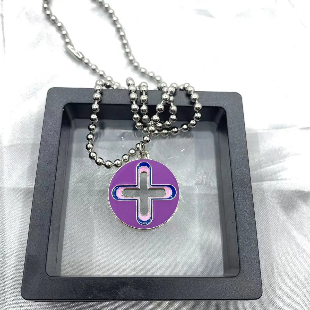 Trendy Hip Hop Dripping Oil Cross Pendant Necklace – Unique Niche Design Jewelry
