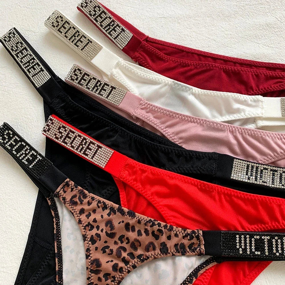 2024 New Women's Underwear – Smooth Low-Waisted Sexy Thong, Breathable, Shiny, Comfortable & Attractive Design