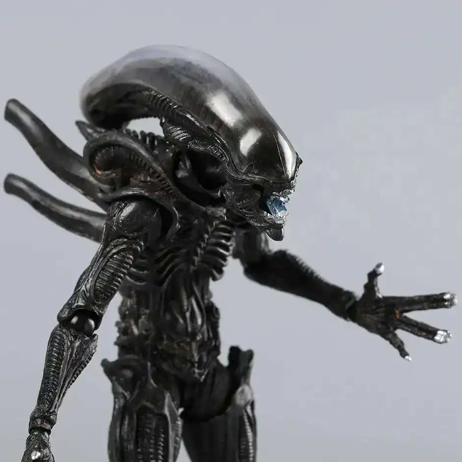 Alien 18CM Humanoid Doll SP108 – Realistic Collectible Figure for Sci-Fi Enthusiasts and Collectors