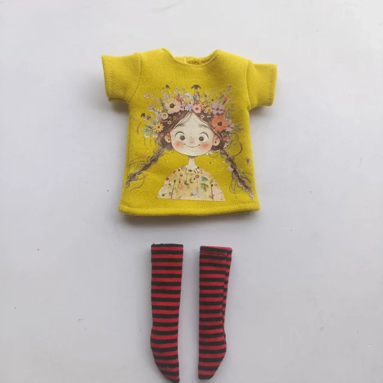 Handmade OB24 1/6 Blyth Doll Clothes – Cartoon T-Shirt with Striped Socks for 1/6 Doll Accessories