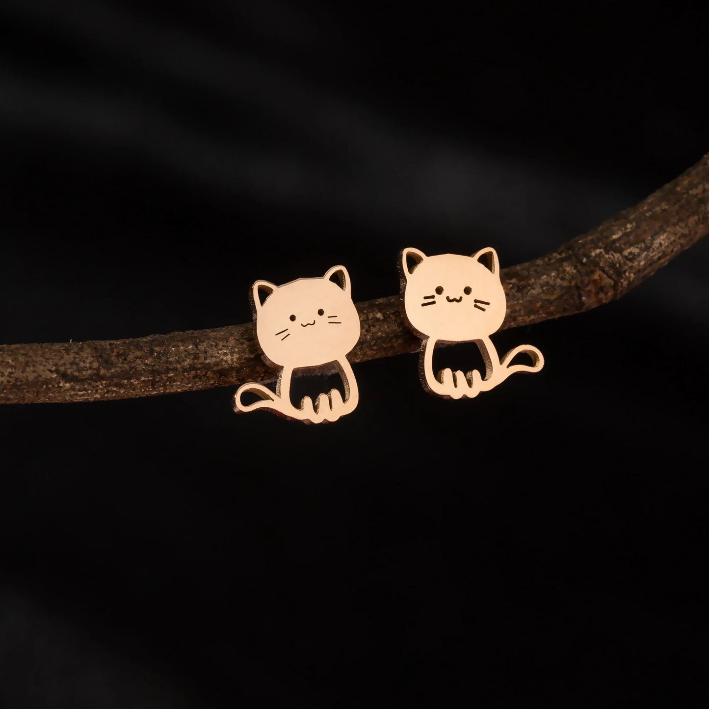 Jisensp Cartoon Cat Earrings — Cute Stainless Steel Kitten Studs for Women & Girls, Funny Animal Jewelry