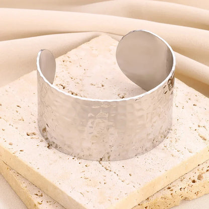 Classic Bump Pattern Open Cuff Bracelet – Gold Stainless Steel Bangle for Women Elegant Hand Jewelry Gift Accessory