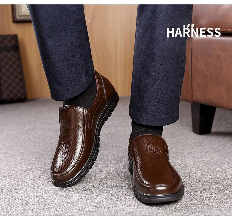 Genuine Leather Casual Shoes for Men – Flat Platform Walking Loafers, Breathable Handmade Outdoor Sneakers