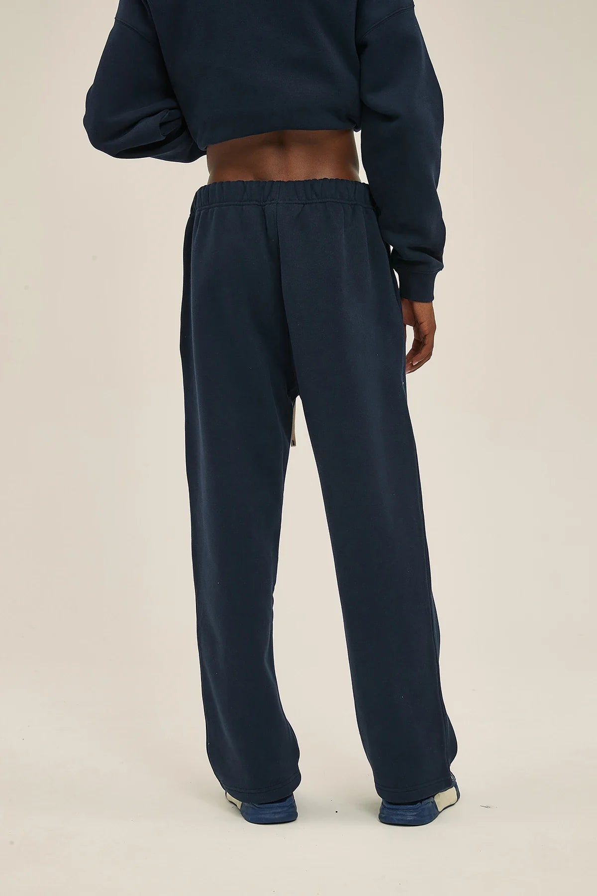 Straight-Lined Solid Color Cashmere Sweatpants – Soft Cozy Lounge Pants