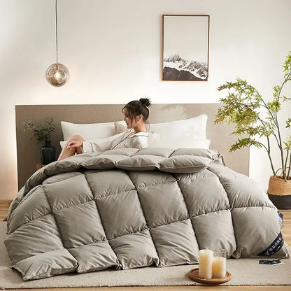 95% White Goose Down Quilt – Winter Cotton, Thick & Lightweight, High-Quality Breathable Household Comforter