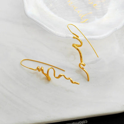 Abstract 3D Design Earrings – Cool & Handsome Fashion Women’s Retro Exquisite Ear Hanging Jewelry Accessories