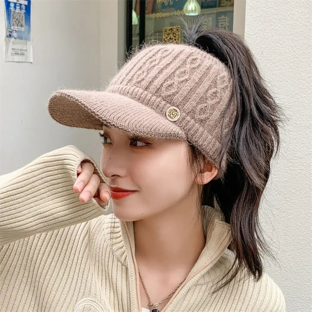 Women's Knitted Ponytail Hat – Warm Winter Rabbit Fur Baseball Cap for Outdoor Sports & Golf