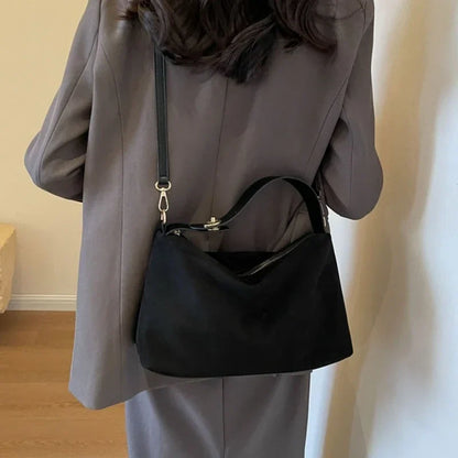 Advanced Retro Women's Shoulder Bag 2025 – Textured Frosted Large Capacity Crossbody Tote