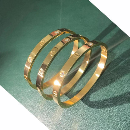Women’s Gold Zircon Cross Nail Bracelet – Stainless Steel Screw Bangle Jewelry with CZ Stones, Fashion Wrist Accessory