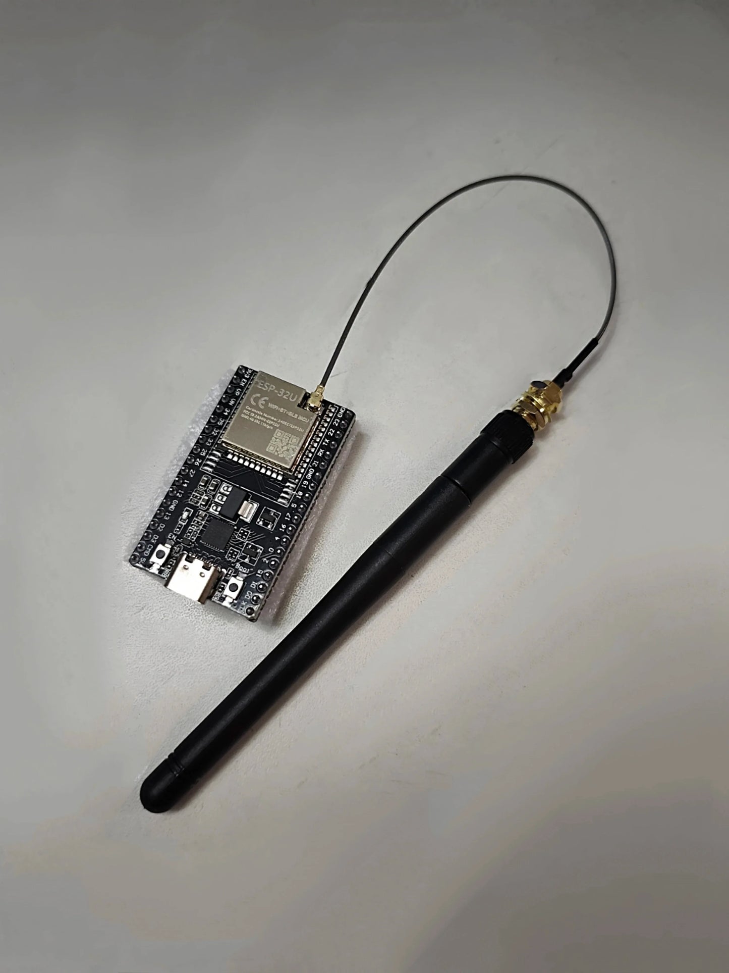 ESP32-WROOM-32U WROVER WiFi Module with 2.4G Antenna — ESP32 Development Board