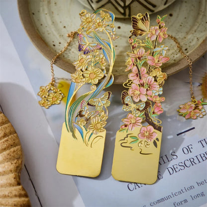 Retro Chinese Style Metal Hollow Bookmarks - Creative Book Clip, Student Stationery for School & Office, New Year Gift