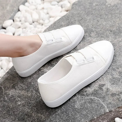 Lady Classic Round Toe White Canvas Shoes | Comfortable Lace-Up Street Sneakers for Students