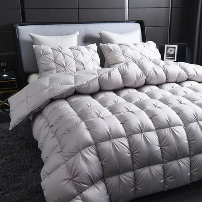 White Goose Down Comforter – Thick Winter 3D Bread Blanket with Luxury Pinch Pleat for Single & Double Beds
