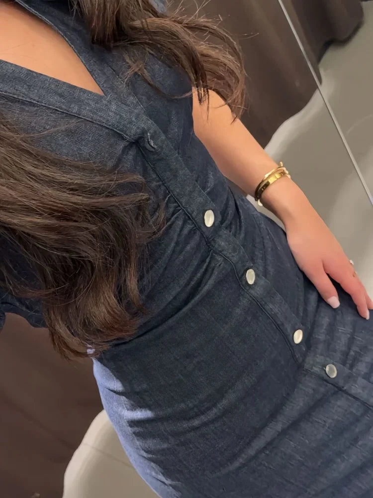 Elegant Pleated Denim Dress for Women – 2025 Chic Slim Fit Lapel Vestido with Short Sleeves & Single-Breasted Design