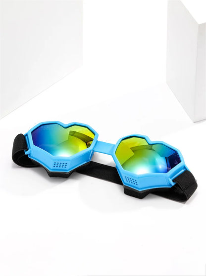 Pair of Love-Shaped Sunglasses – Windproof & UV Protection Ski Goggles
