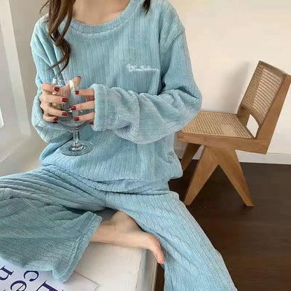 Autumn Women's 2 Piece Warm Velvet Pajama Set – Ribbed Fleece Pullover & Pants, Casual Loungewear (2023)