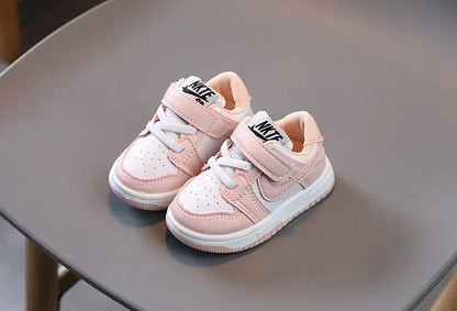 2025 Toddler & Kids White Sneakers — Fashionable Non-Slip Walking Shoes for Boys, Breathable Outdoor Casual Board Shoes