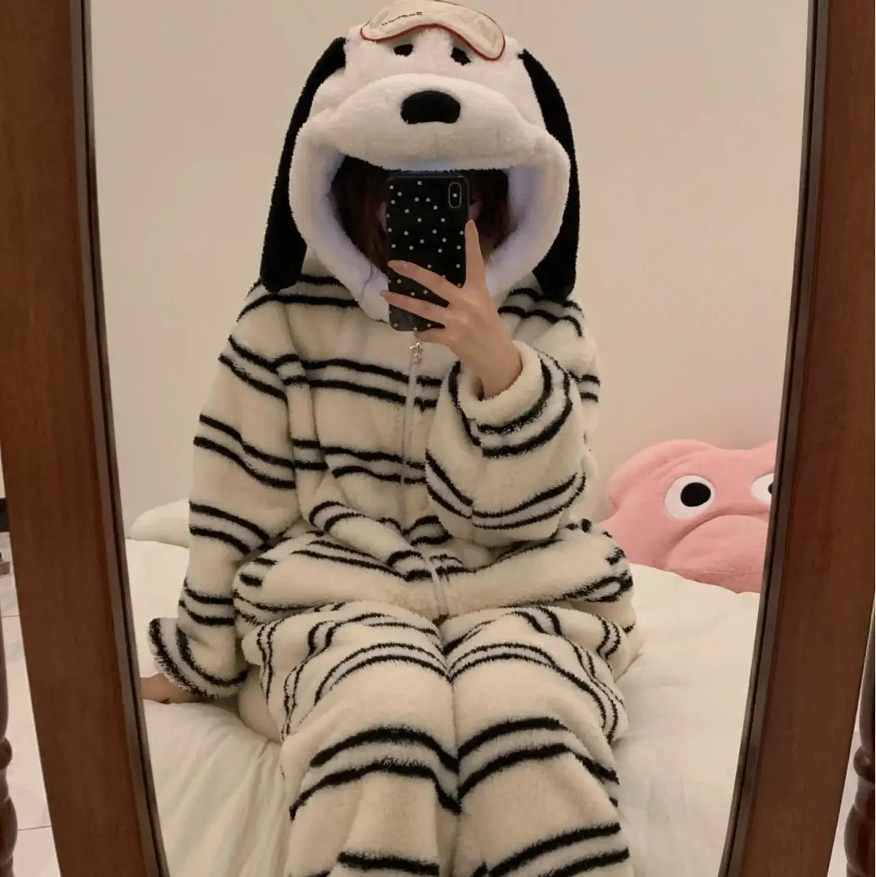 Halloween Snoopy Flannel Pajamas – Hooded Kawaii Anime Cartoon Pajamas for Kids & Adults, Cozy Autumn Homewear