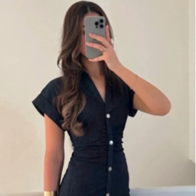 Elegant Pleated Denim Dress for Women – 2025 Chic Slim Fit Lapel Vestido with Short Sleeves & Single-Breasted Design