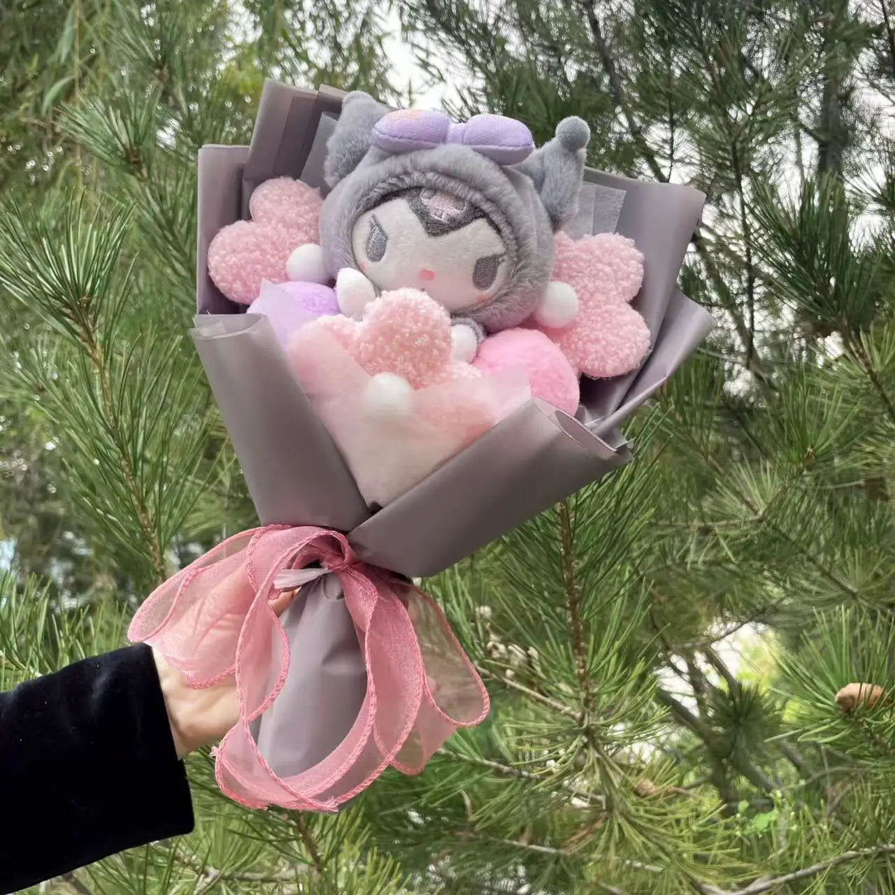 Sanrio Plush Bouquet — My Melody, Kuromi, Cinnamoroll & Hello Kitty Handmade Gift