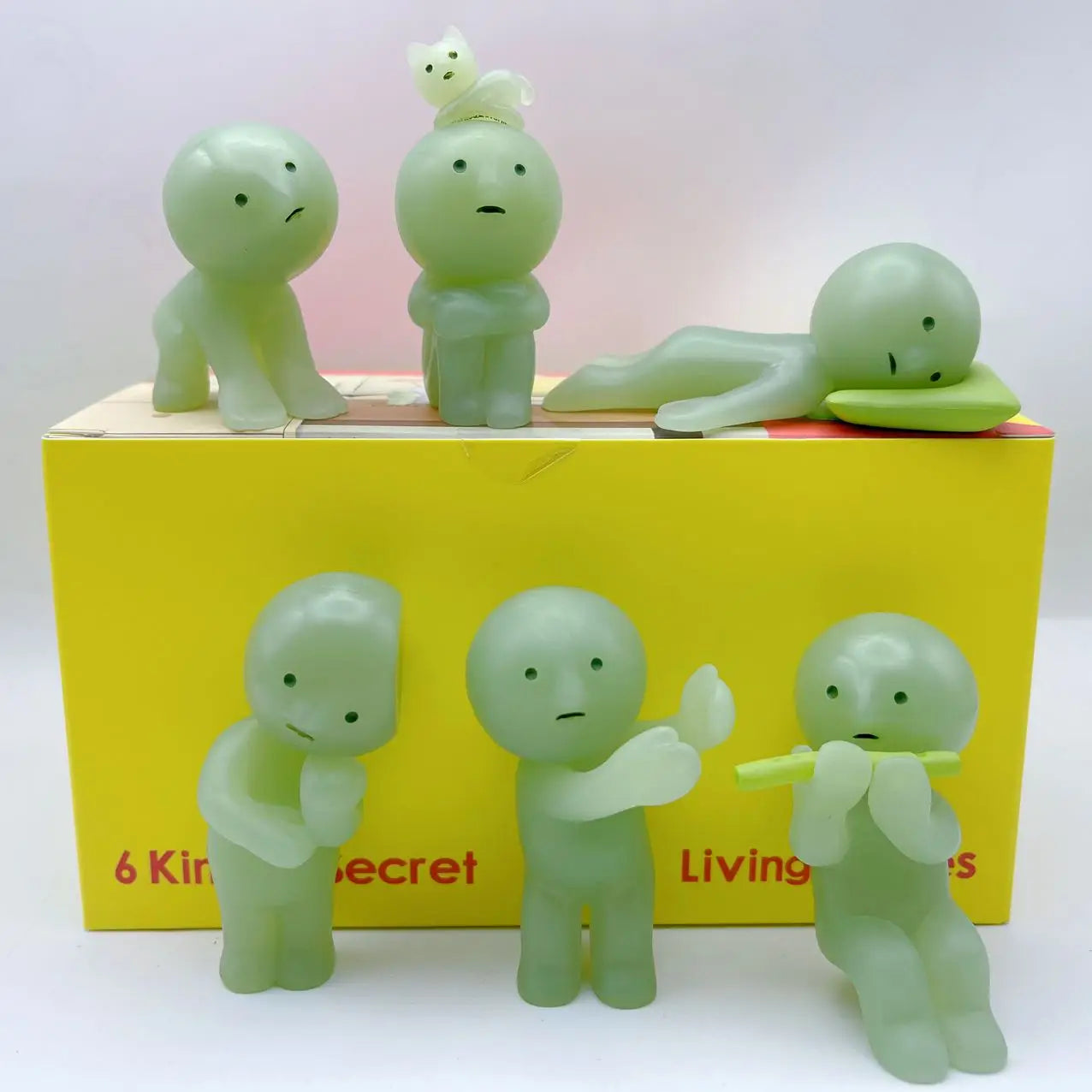 Sonny Angel Smiski Work Series – Mystery Noctilucent Green Doll, Cartoon Action Figures, Desktop Blind Box Model, Gift Toy
