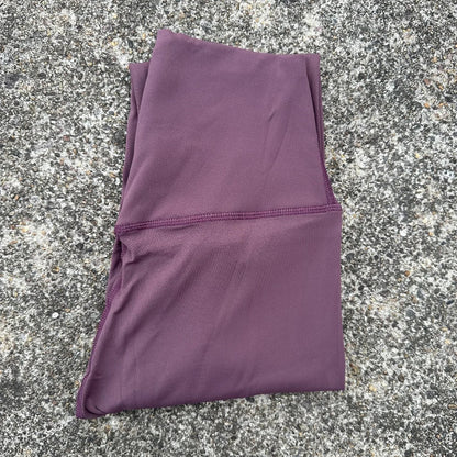 High Waist Women's Yoga Leggings - Solid Color Cropped Gym & Training Pants with Back Pocket