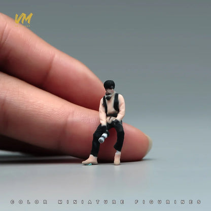 3D Miniature Figures - 1/64 Scale Racer Photographer Casual People Scene Props Model Ornaments for Vehicle Decor