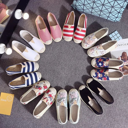 Women’s Breathable Mesh Slip-On Flats - Lightweight Casual Printed Fisherman Shoes for Everyday Fashion