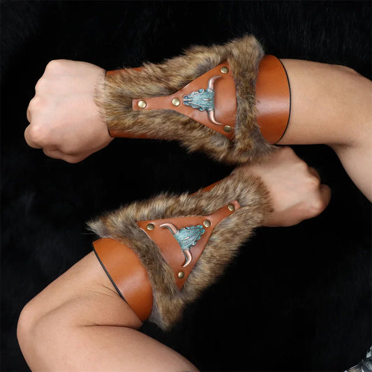 Medieval PU Leather Armor Arm Warmers – Fur Trim Bracer, Lace-Up Viking Knight Gauntlet Wristband Cosplay Props