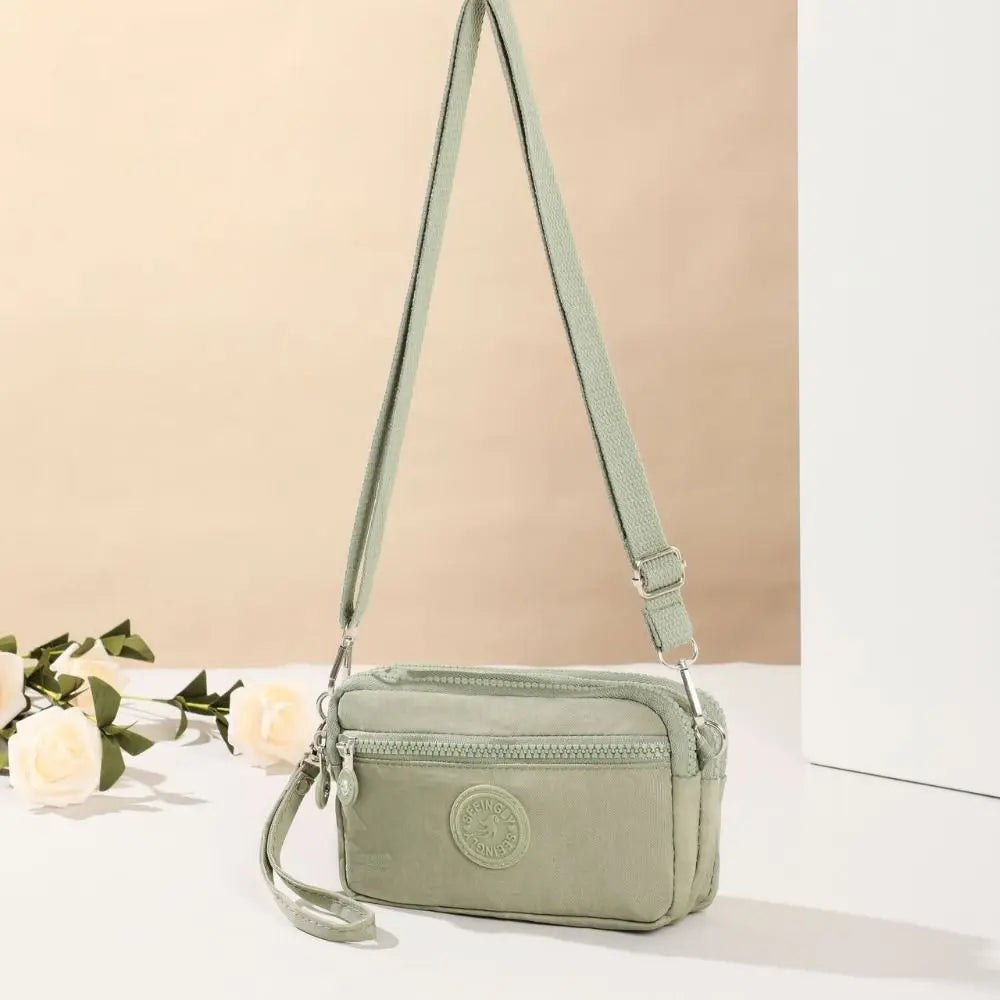 Women’s Large Capacity Handbag – Fashionable Portable Crossbody & Shoulder Bag with Zipper, Messenger Style