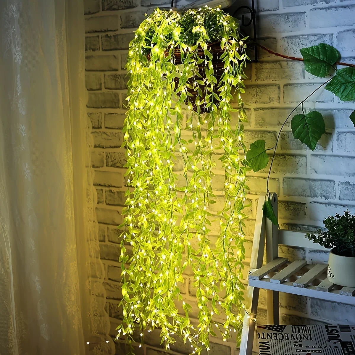 2M 20 LED Willow Leaf String Lights – Battery-Operated Decorative Copper Wire Lamp for Home Garden Basket Décor