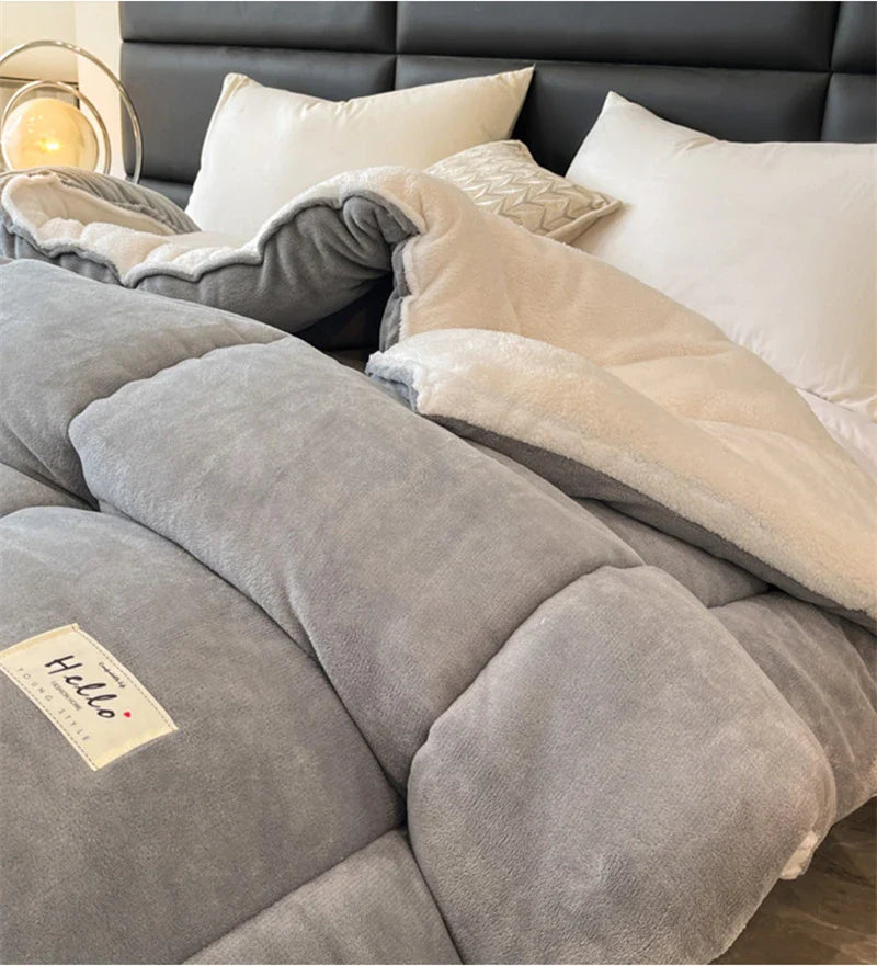 Thick Milk Fleece Winter Blanket – Warm Artificial Lamb Cashmere Weighted Comforter for Bed