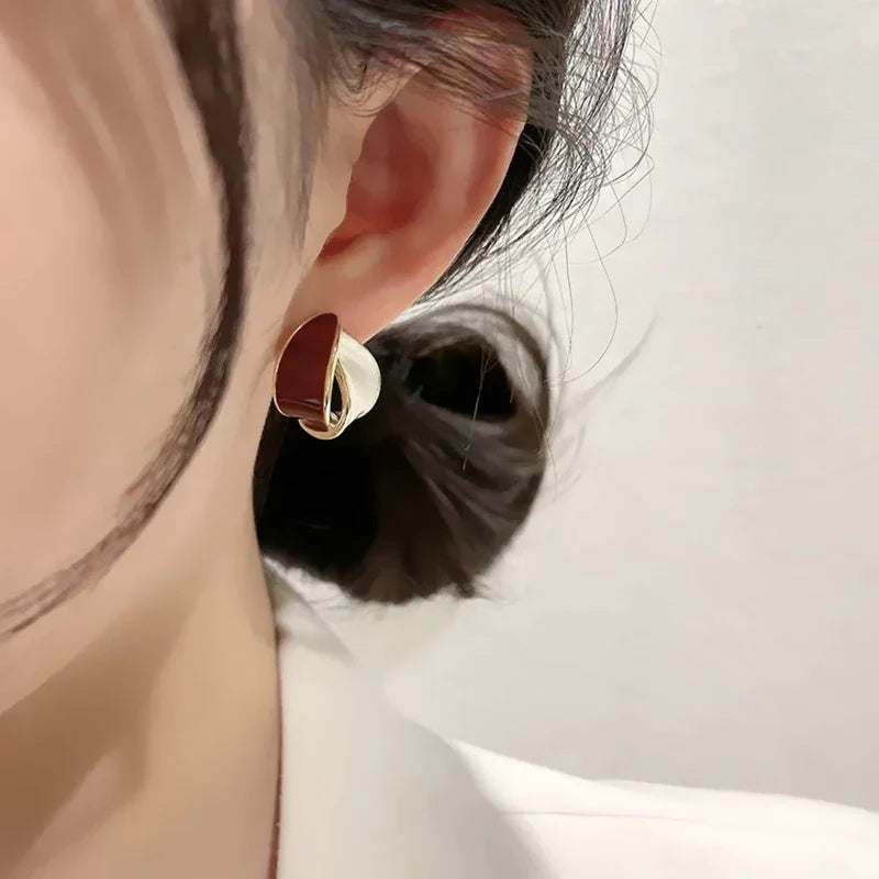 Korean Double Arc Enamel Stud Earrings – Blue Geometric Jewelry for Women