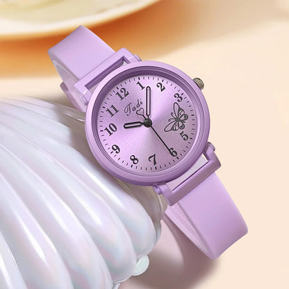 Women’s Silicone Strap Quartz Watch – Casual Wristwatch Gift for Ladies