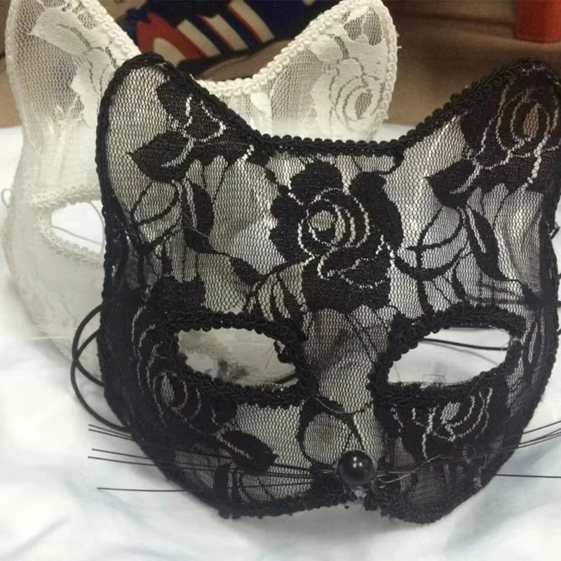 Women's Cat Face Lace Mask - Elegant Animal Masquerade Mask for Halloween Cosplay & Parties