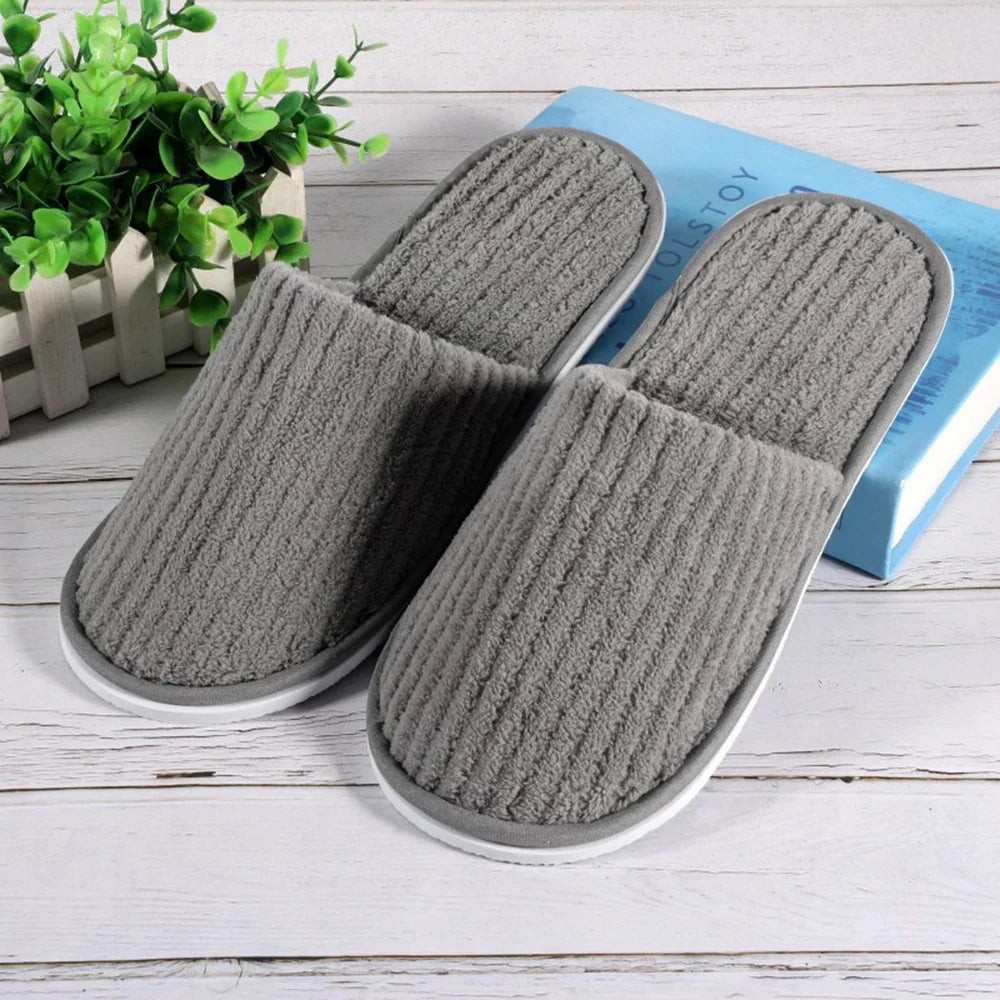 Winter Warm Plush Slippers for Women & Men – Non-Slip Fluffy Indoor House Slides for Bedroom Comfort Couple Home Shoes