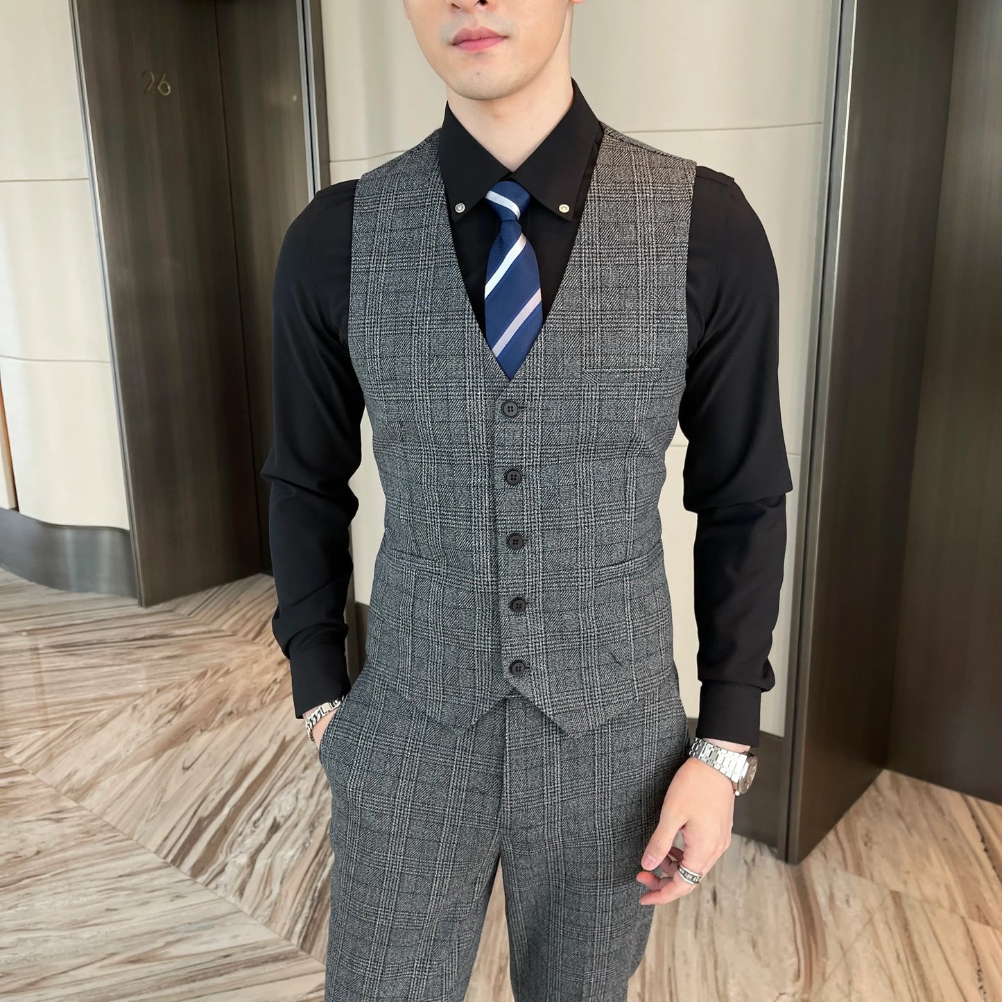 Men’s British Korean Plaid Three-Piece Suit – Stylish Business Casual Set with Blazer, Vest & Trousers