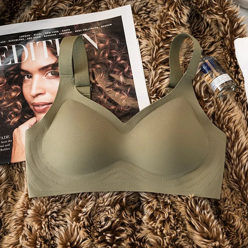 Women’s Plus Size Seamless Push-Up Bra – Adjustable Wireless Wide Strap Comfortable Sexy Lingerie (M–3XL)