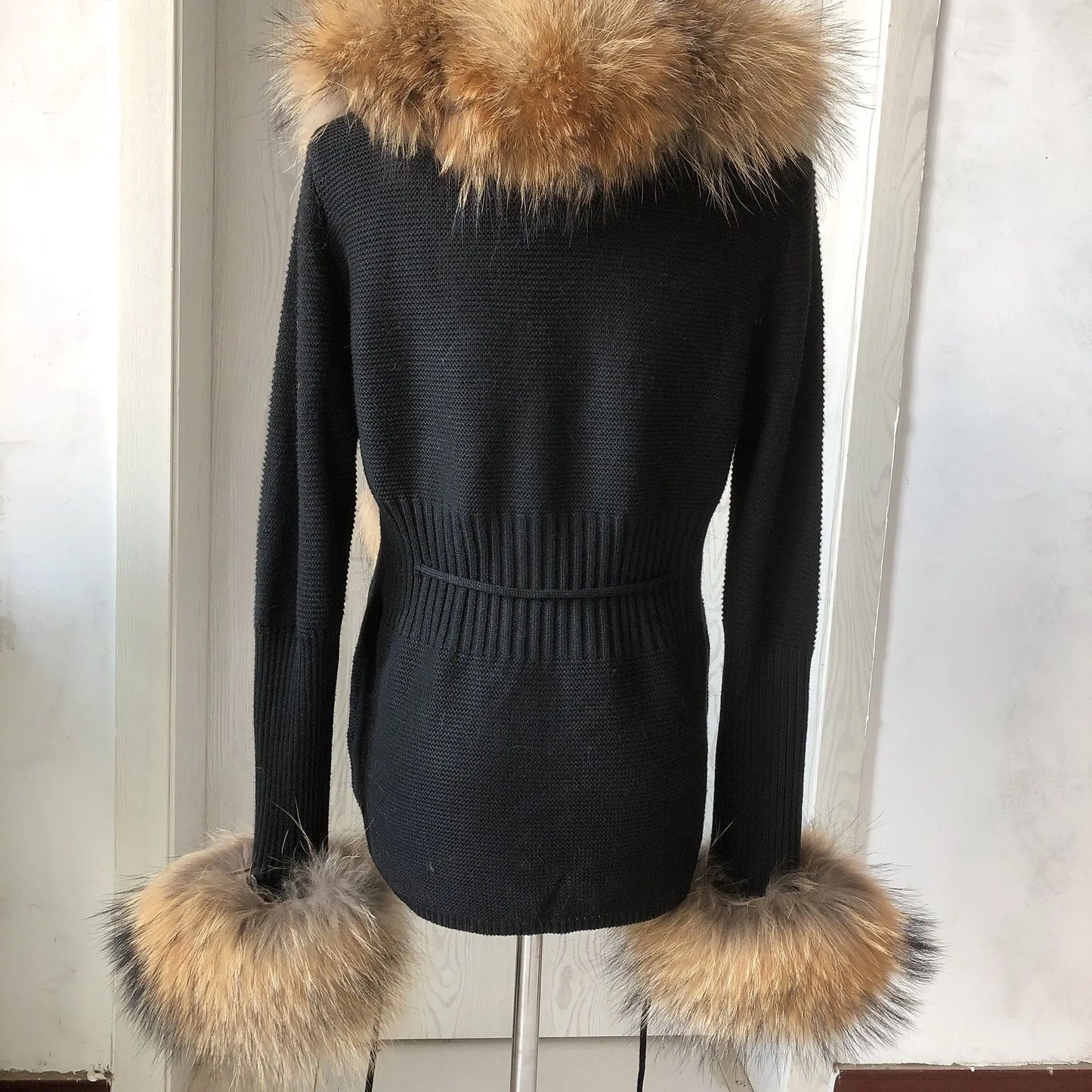 Women’s Spring & Autumn Sweater Cardigan – Real Fox Fur Collar Jacket, Natural Fur Outerwear